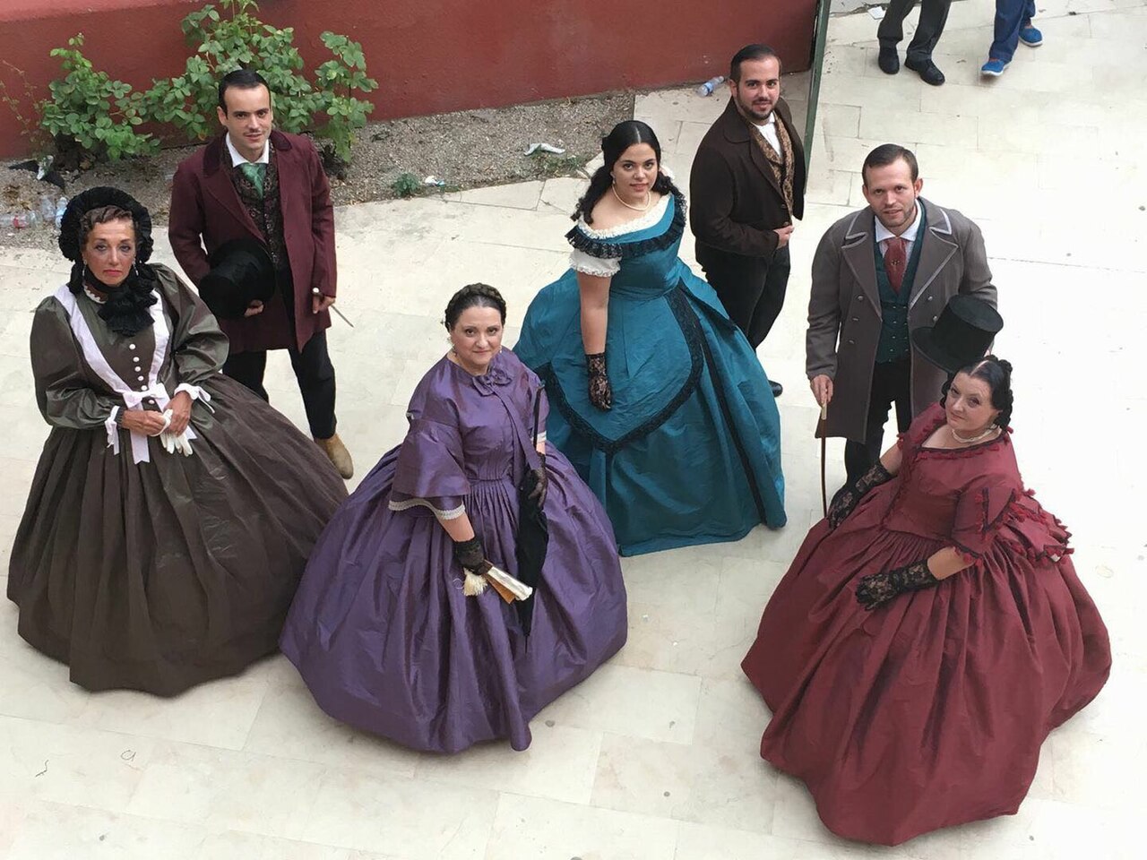 Integrantes de Cantares Viejos de Requena en una presentación de la Fiesta de la Vendimia, 2017. Fotografía de archivo.